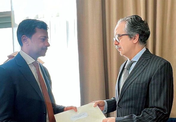 16733181561776965232